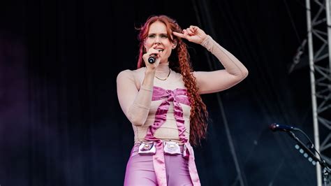 “My arse is shining a light on the problem”: Kate Nash